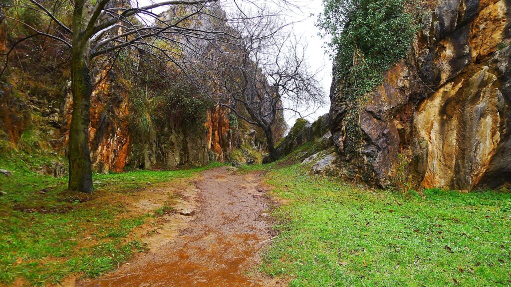 Paisaje kárstico del Parque de la Naturaleza de Cabárceno